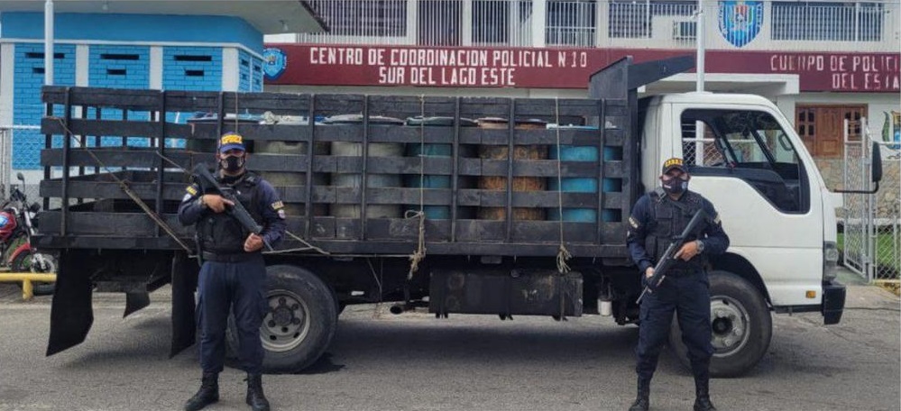 Detienen a dos sujetos por contrabando de combustible en el Zulia con destino a Colombia