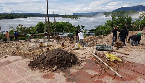 Enchufados: En Canaima es la vaina