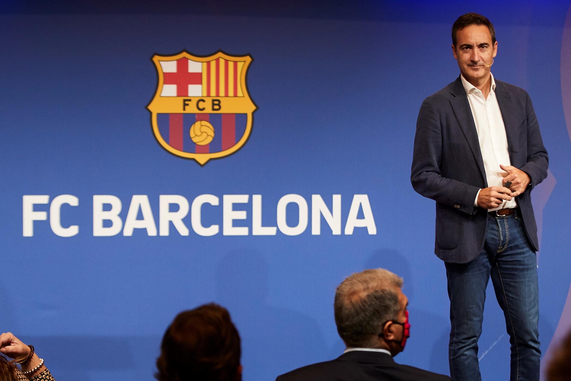 Dimite el director general del FC Barcelona, Ferran Reverter “por razones familiares”
