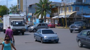 En las calles de Maturín reina el caos ante la “parranda” de semáforos vueltos “ñoña” (Fotos)