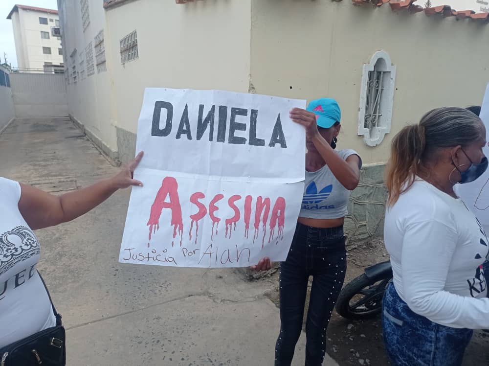 Familiares del niño asesinado por su madre en Cumaná exigen justicia ante la Fiscalía chavista