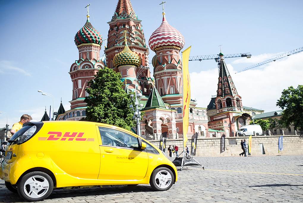 DHL suspende todos sus servicios de envíos a Rusia y Bielorrusia