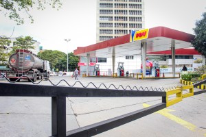 EN DETALLES: Régimen de Maduro planea eliminar subsidio al combustible para el transporte público y particulares
