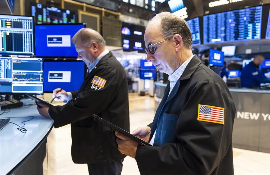 Wall Street abre en negativo y el Dow Jones pierde un 1,06 %