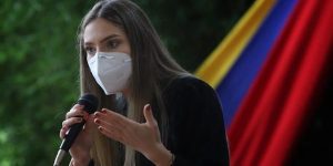 Fabiana Rosales: Para los régimenes dictatoriales informar es un delito