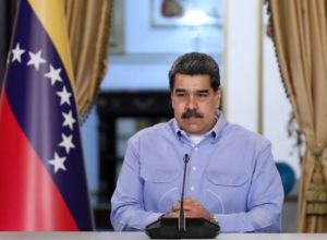 Maduro hace cambio de ministros en su gabinete