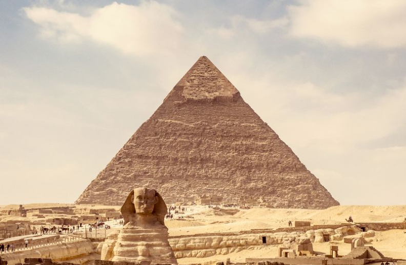 Descubren dos secretos en la pirámide de Giza que podrían esconder a un faraón mítico