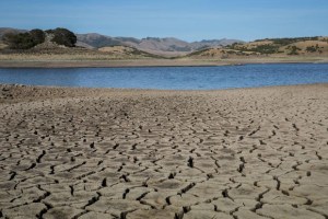 Fuerte sequía provoca constantes cortes de agua en California