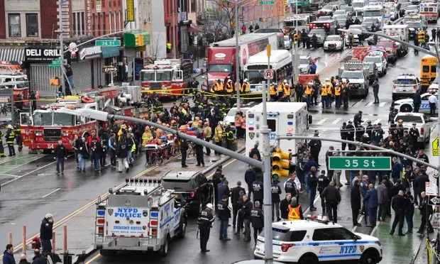 ¿Es el tiroteo en metro de Nueva York un atentado terrorista? Lo que dicen las autoridades