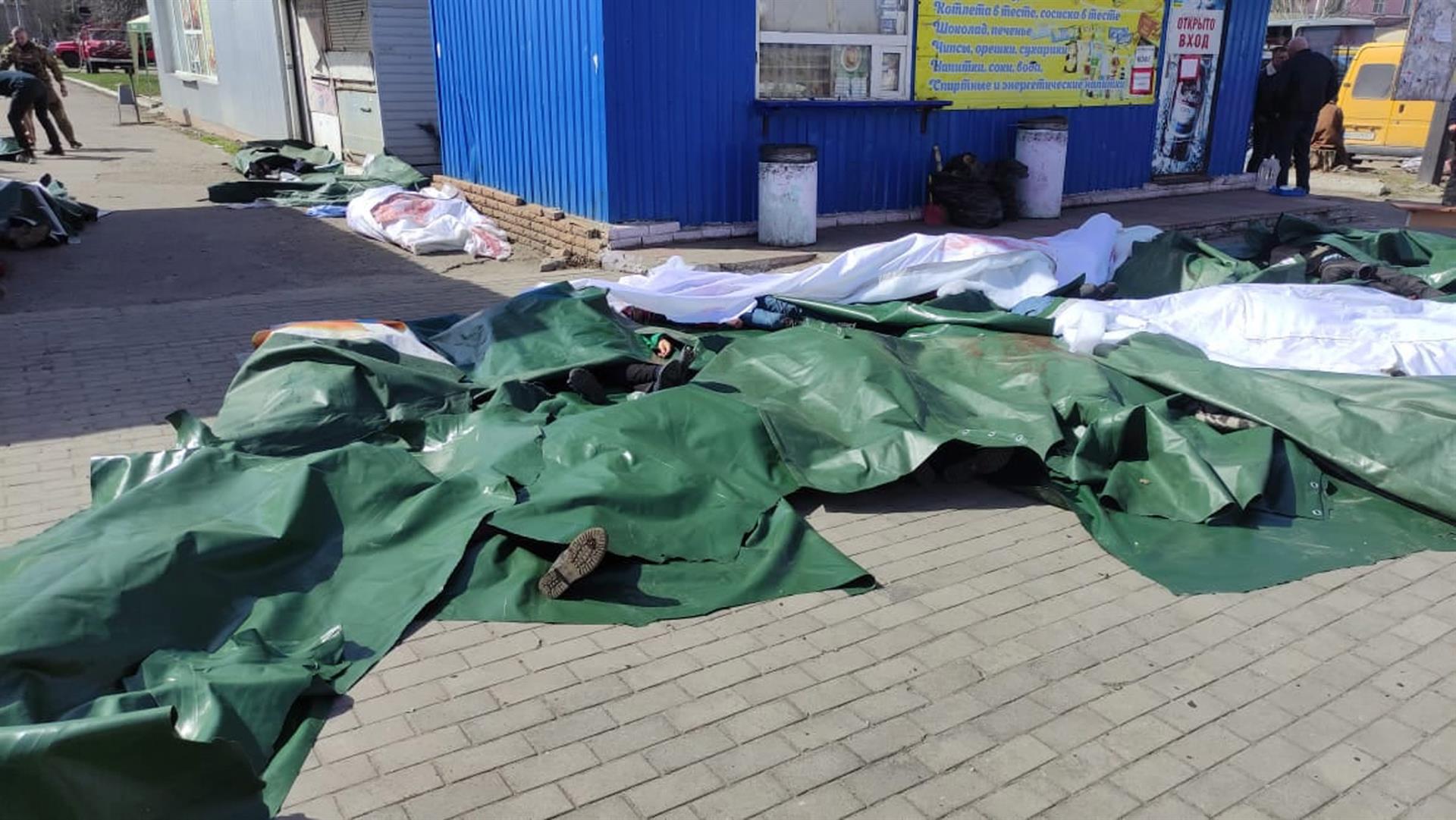 Zelenski pide una respuesta mundial firme contra el ataque ruso a la estación de Kramatorsk