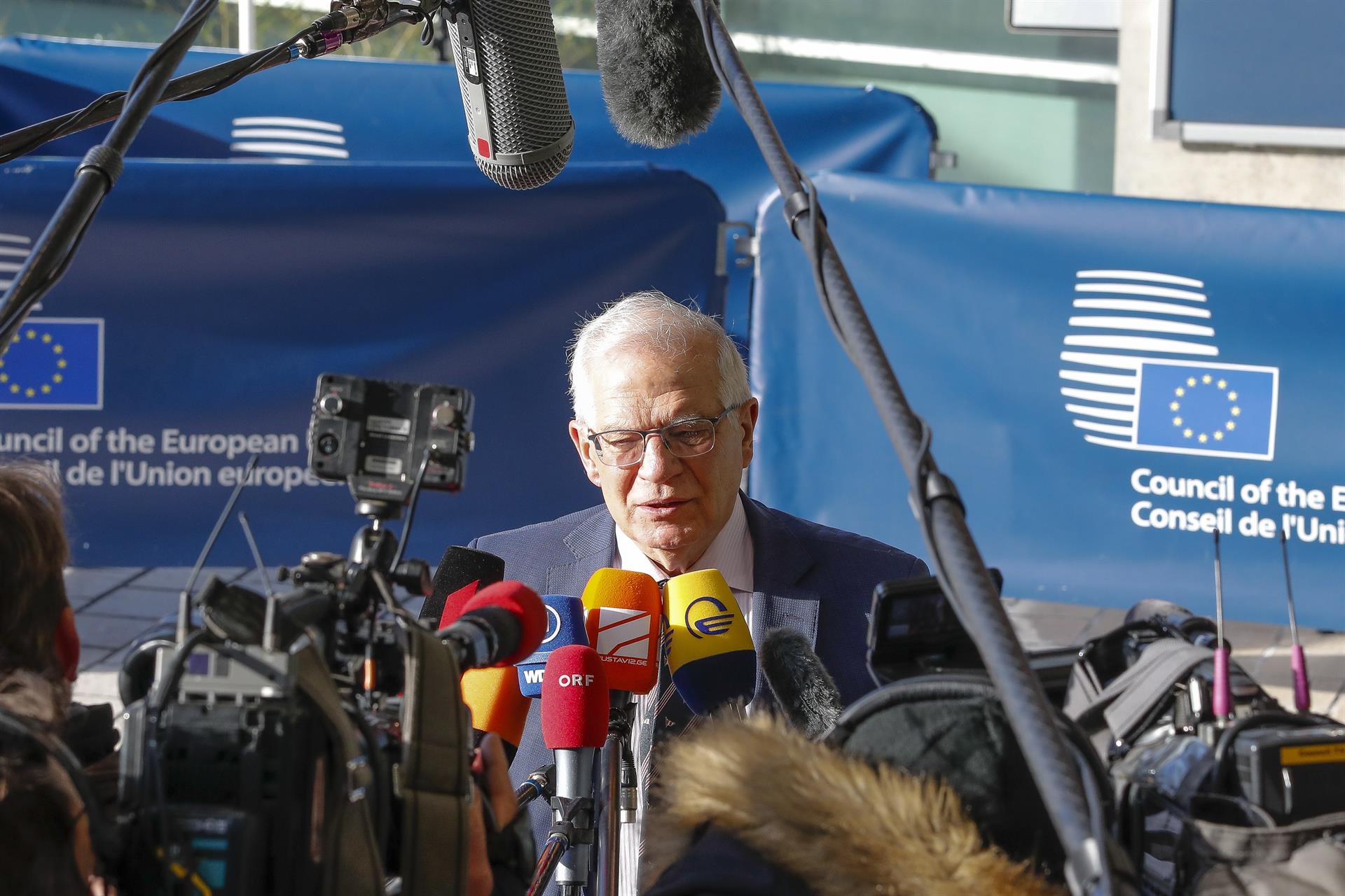 Borrell afirma que las tropas rusas se preparan para nuevo ataque en Donbás