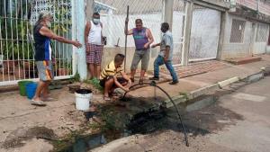 En comunidad de Bolívar consumen agua de cloacas por obstrucción de tuberías