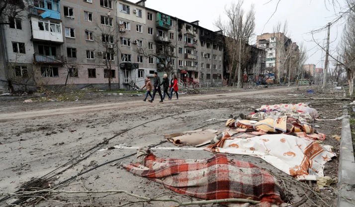 Ucrania denunció nuevos ataques en Mariúpol tras expirar ultimátum de Moscú
