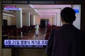 La epidemia empeora en Corea de Norte con 296 mil casos más y confinamientos