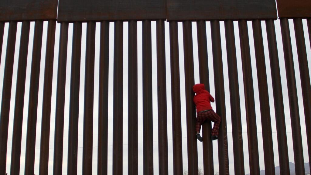 Muertes y horribles lesiones: Las consecuencias del muro fronterizo de Trump