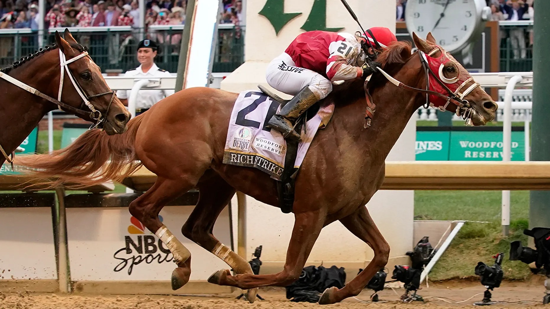 Sorpresa en el Kentucky Derby: El venezolano Sonny León y Rich Strike dieron la galopada del año (VIDEO)