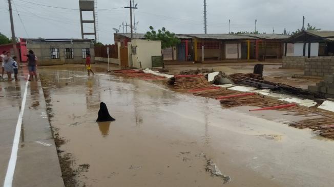 Isla colombiana de San Andrés se prepara para recibir el ciclón tropical con toque de queda