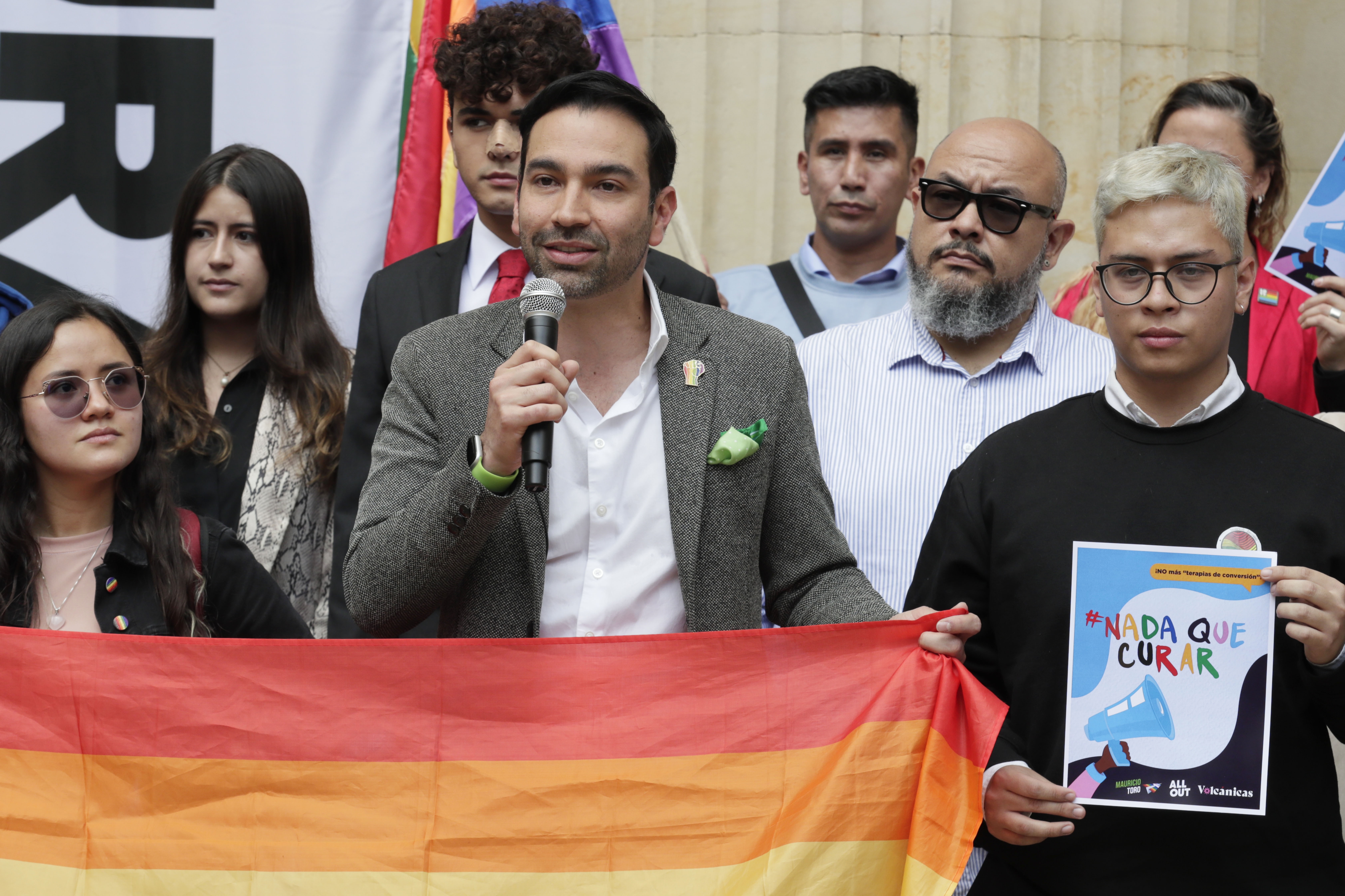 Recusan a congresista en Colombia por su orientación sexual