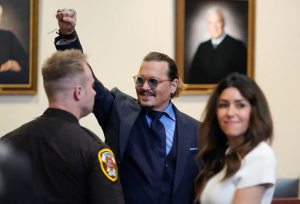 Jueza oficializó indemnización de 10,3 millones de dólares para Johnny Depp
