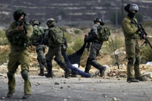 Fuerzas israelíes matan a un joven palestino durante choques en Cisjordania