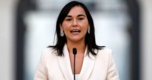 Ministra chilena no detectó “nada ilícito” tras paso de avión venezolano por Santiago