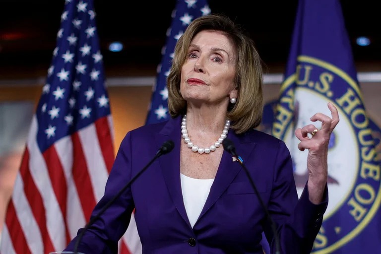 Nancy Pelosi inicia su gira por Asia en medio de tensiones entre EEUU y China por Taiwán