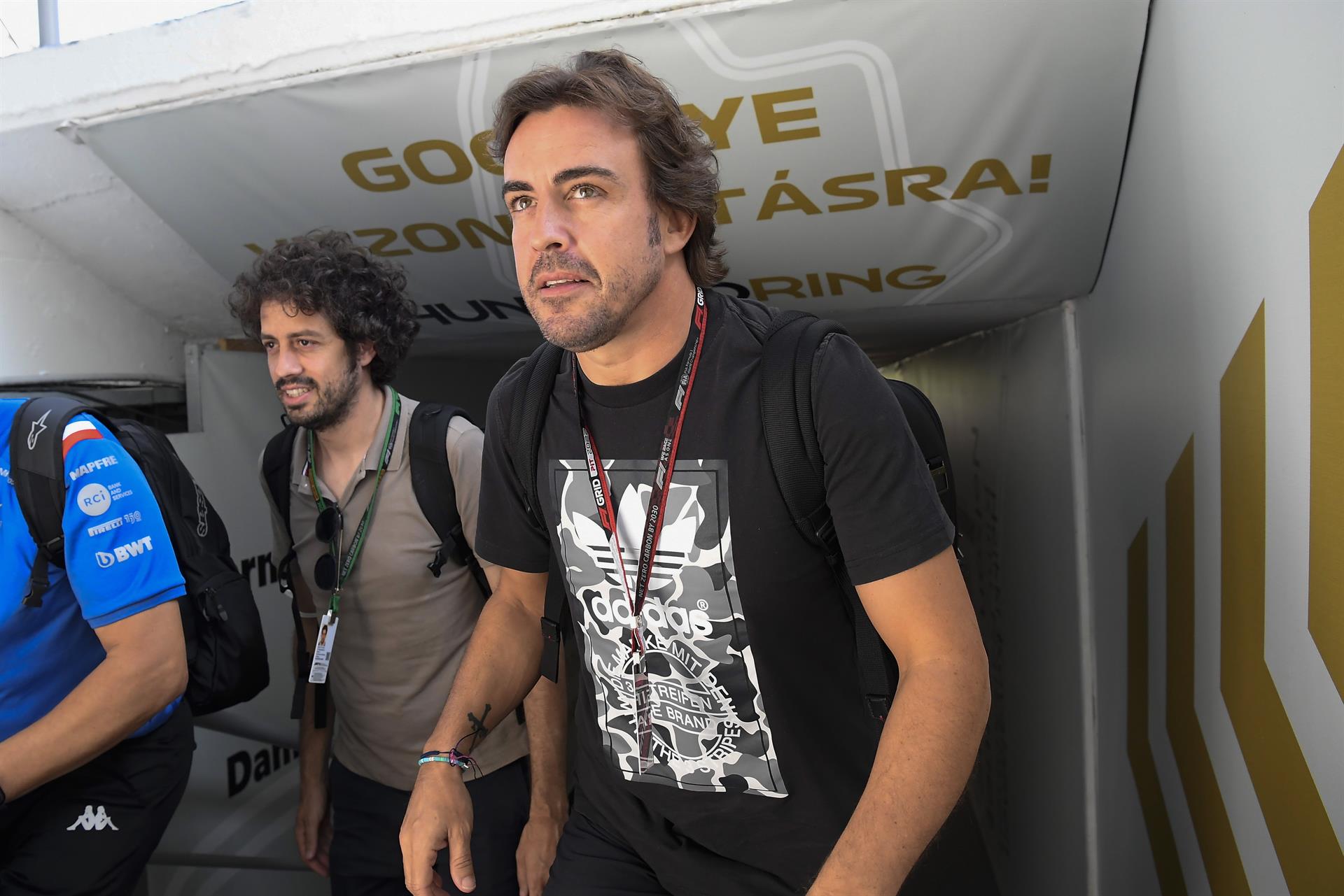 Un sentido Fernando Alonso lamenta la retirada de Sebastián Vettel de la Fórmula Uno