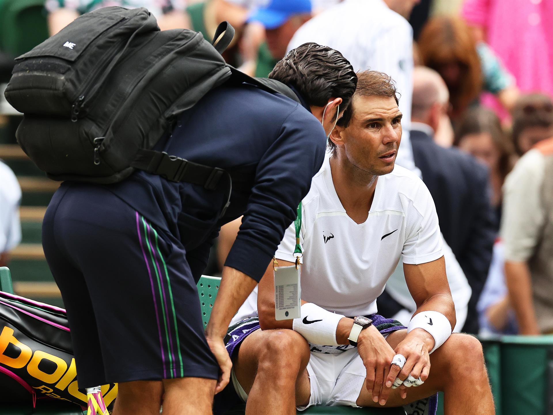 Nadal sufrió una rotura en su músculo abdominal