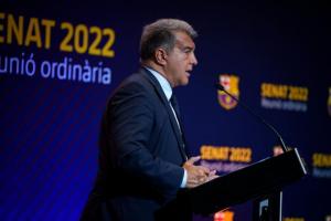 Laporta rechaza que el Barça tenga la obligación de vender a De Jong