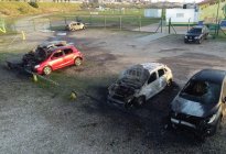 Quemaron los autos de cinco futbolistas tras malos resultados en Argentina