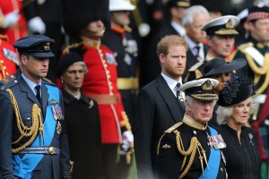 Príncipe Harry lamenta la falta de voluntad de reconciliación de la familia real