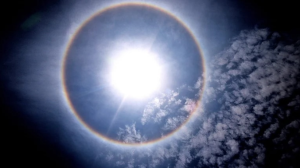¿Ciencia o religión? Qué significa el fenómeno del arcoíris alrededor del Sol