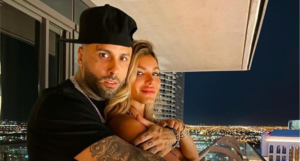 Nicky Jam acepta que sigue amando a Aleska Génesis y la defiende con todo