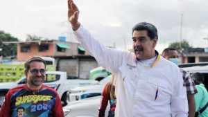 Venezuela agrees to help in Colombia peace talks