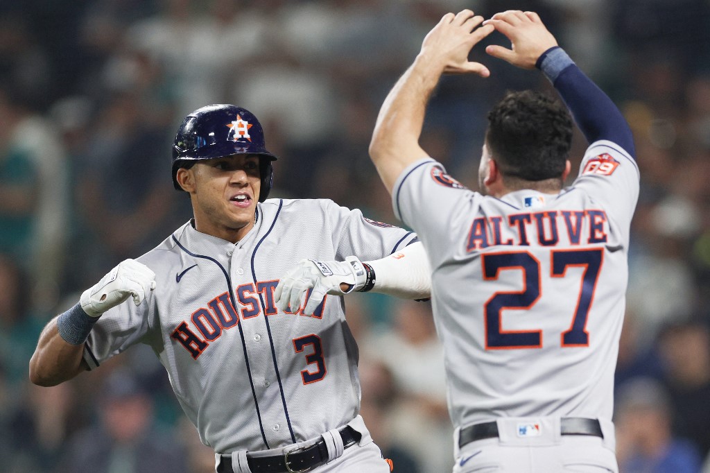 Astros eliminaron a Marineros tras más de seis horas de juego