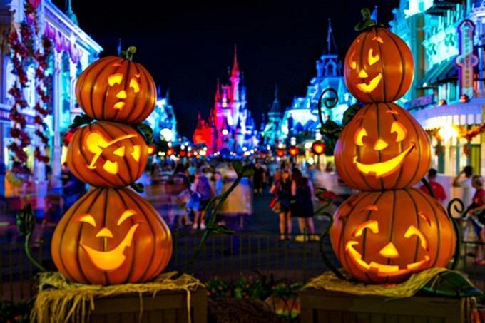 En Polonia, los curas condenan la festividad de Halloween por ser “satánica y peligrosa”