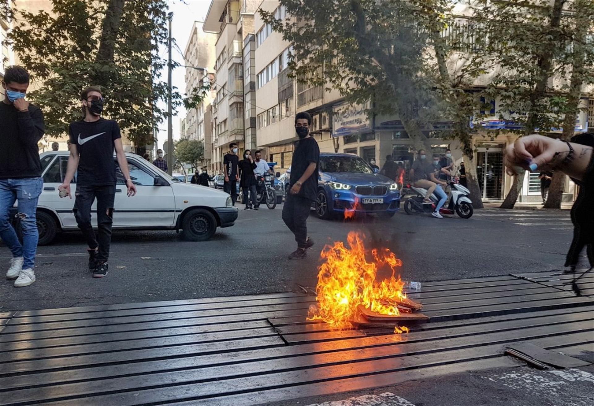 Disparos durante manifestaciones en Irán por la muerte de Mahsa Amini