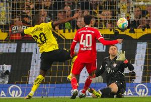 Borussia Dortmund rescató un agónico empate ante el Bayern Múnich