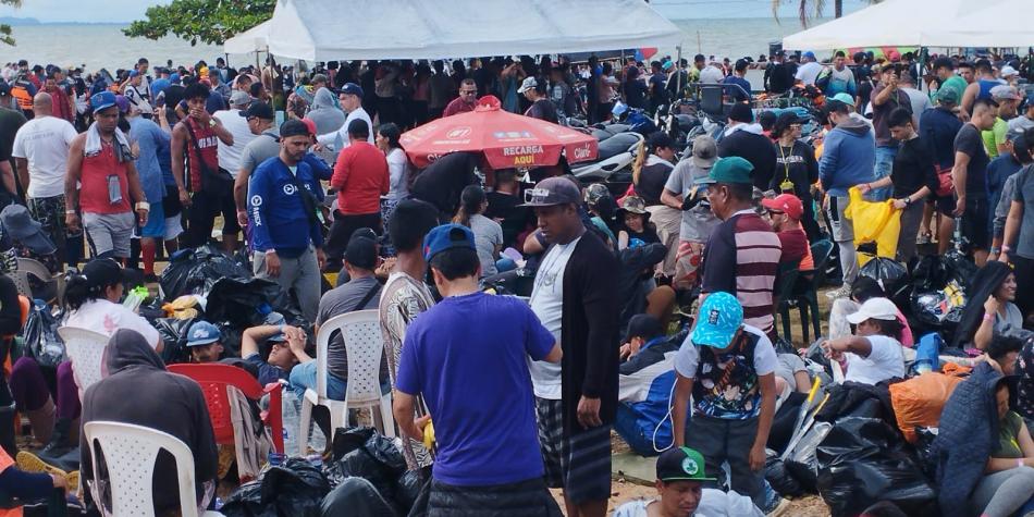 Al menos diez mil migrantes, la mayoría venezolanos, están bloqueados en puerto de Colombia