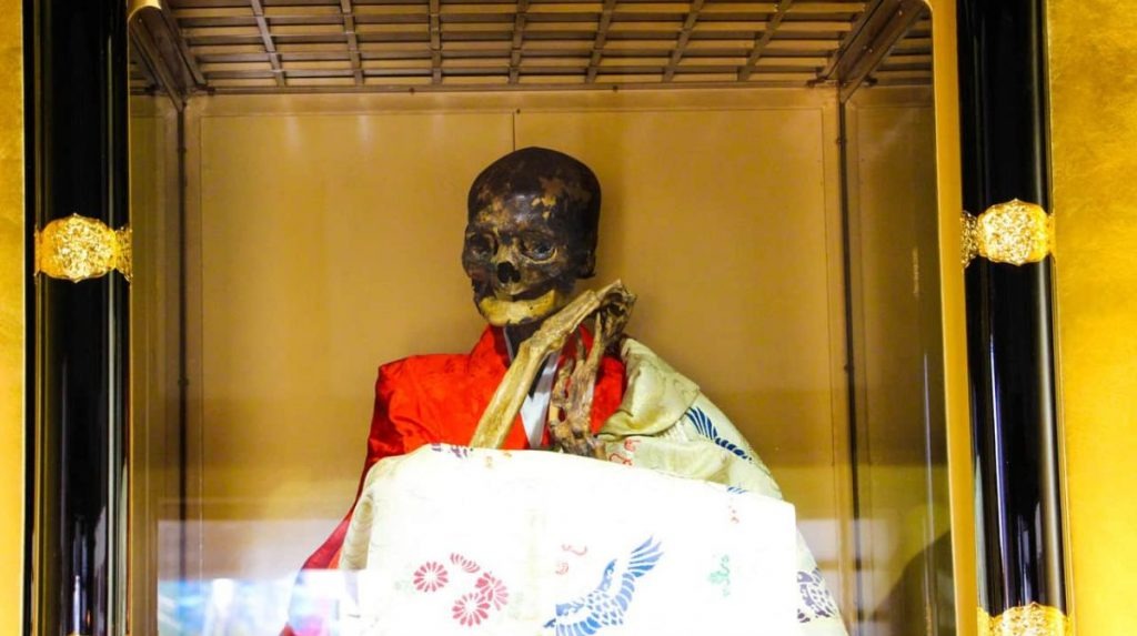 Sokushinbutsu: Así era la práctica de los monjes budistas que se momificaban en vida