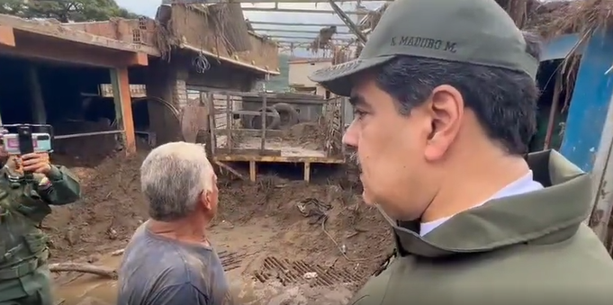Maduro se fue a Las Tejerías para “verificar avances” sin darse cuenta que el resto de Aragua se hunde (Video)