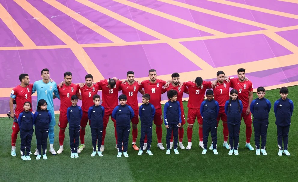 El gesto de los jugadores de Irán contra la dictadura durante el partido frente a Inglaterra en Qatar 2022 (Detalles)