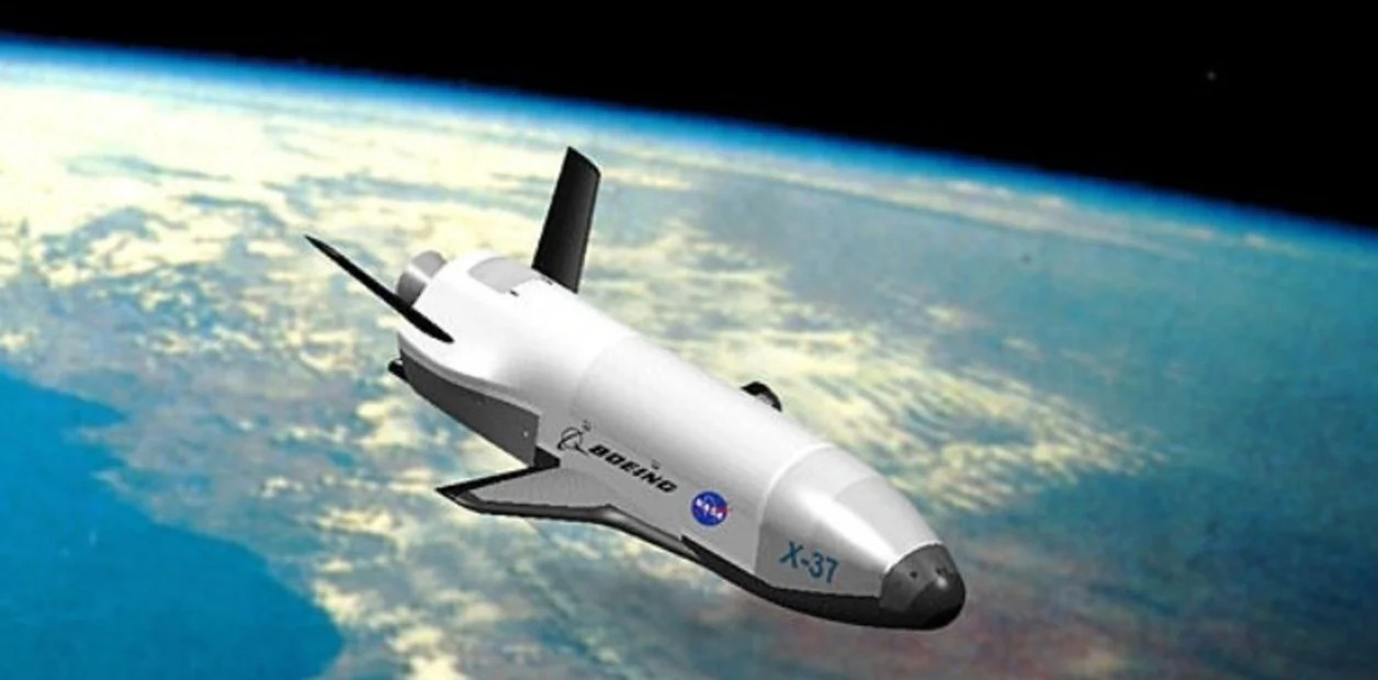 Un dron militar de EEUU regresó a la Tierra tras 908 días en el espacio