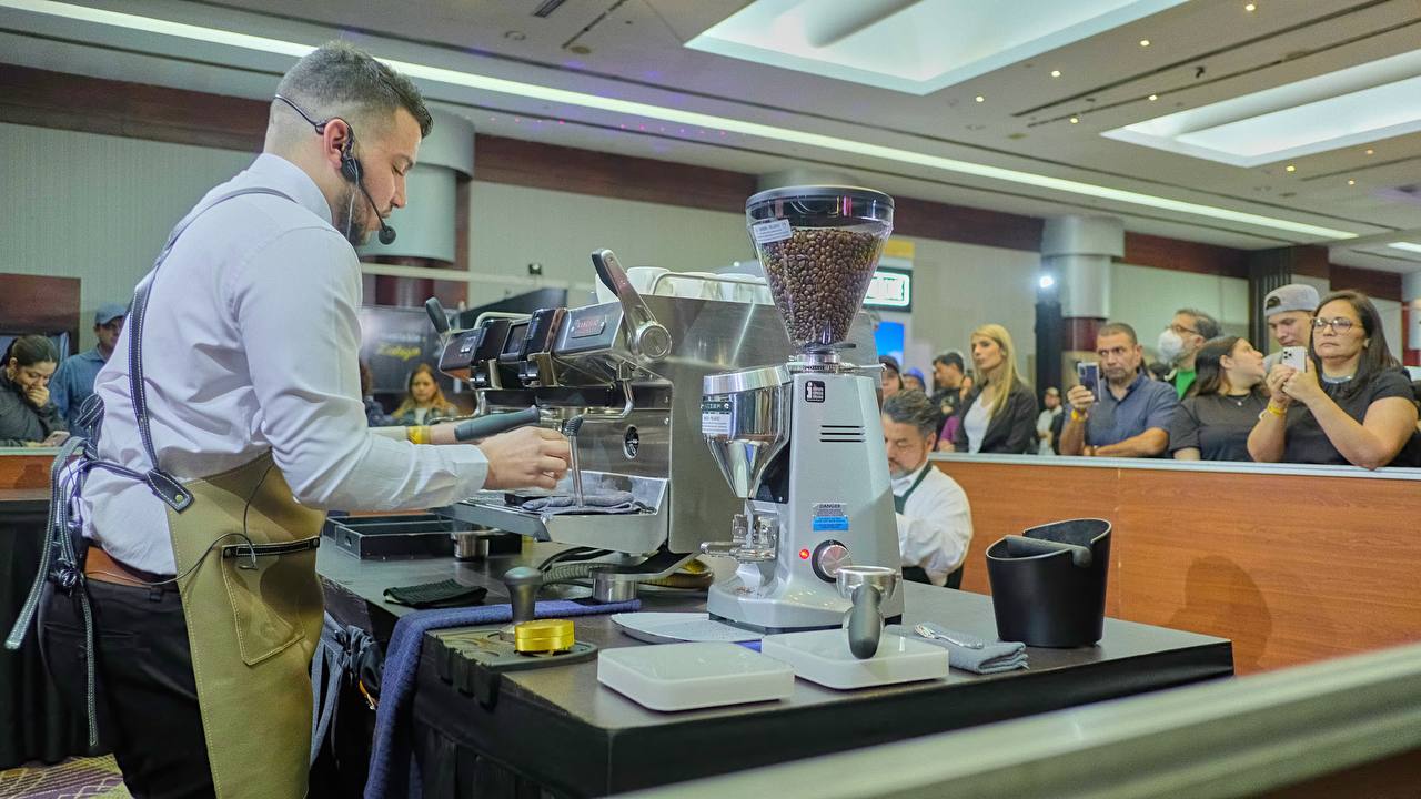 Joven zuliano se consagra con la Competencia Nacional de Baristas