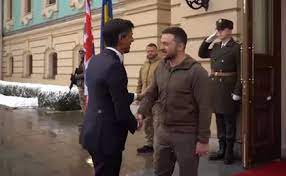 Rishi Sunak se reúne con Zelenski en Kiev en su primera visita como primer ministro británico (VIDEO)