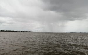 Aumento de nivel del río Orinoco genera pánico entre los habitantes en el Delta