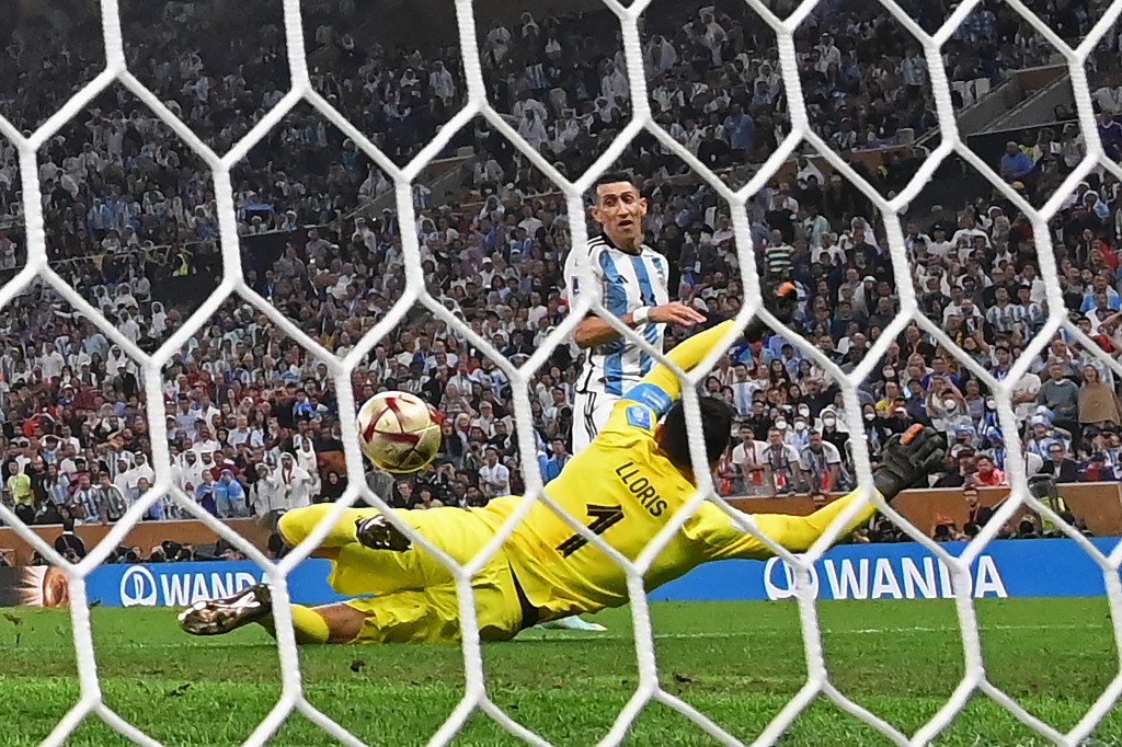 En imágenes: Di María amplió la ventaja de Argentina con el segundo gol en la final de Qatar