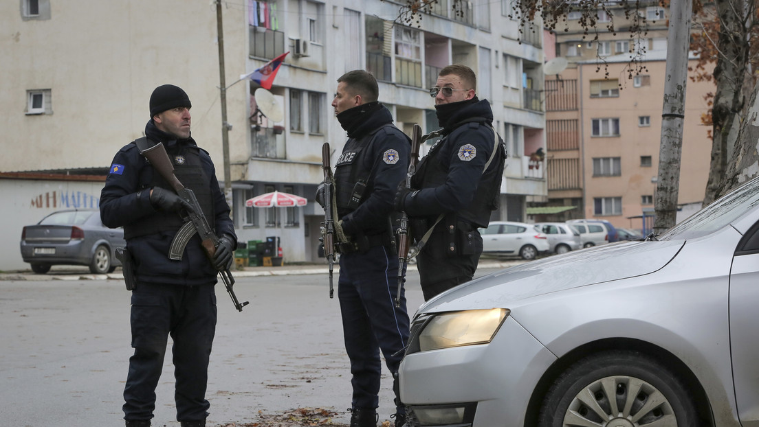 Los albaneses toman el poder por la fuerza en un municipio serbio al norte de Kosovo