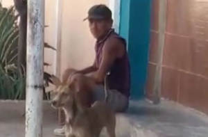Detuvieron a hombre que tenía relaciones con un perro a plena luz del día en Maracaibo (FOTO)