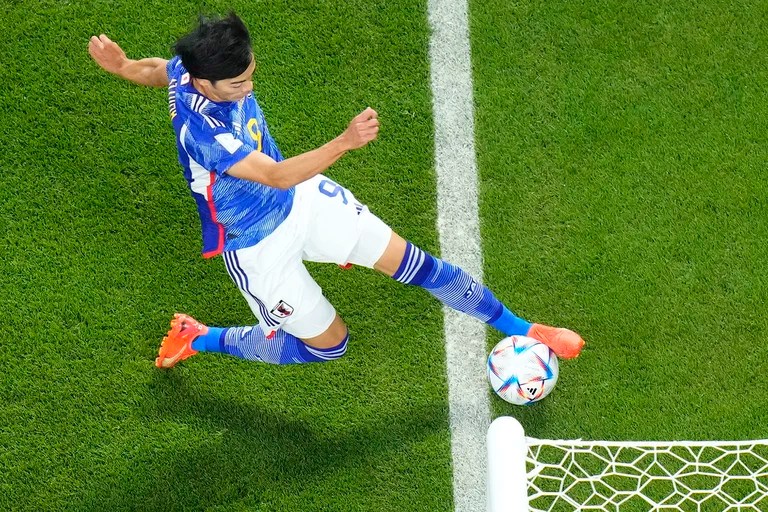 Fifa apela a la tecnología para explicar por qué la pelota “no se fue” en el segundo gol de Japón contra España (VIDEO)
